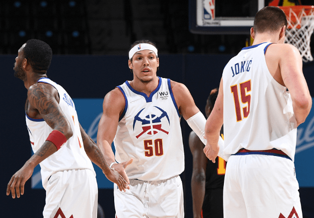 4-3大逆转,54岁埃梅里神了：率队逆转布莱顿+6连胜反超切尔西至第3（54岁埃梅里神奇执教：4-3翻盘布莱顿，豪取6连胜，反超切尔西升至第3）