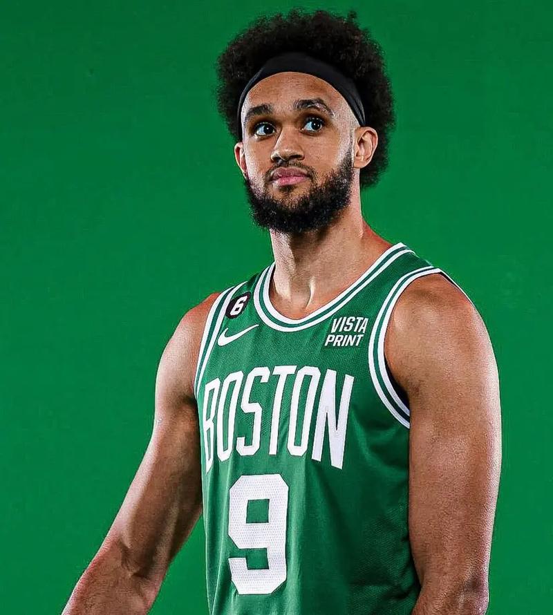 波兰媒体：莱万收到米兰、沙特和美职联报价，米兰愿签约两年（波媒：莱万获AC米兰、沙特及美职联报价，AC米兰愿提供两年合同）